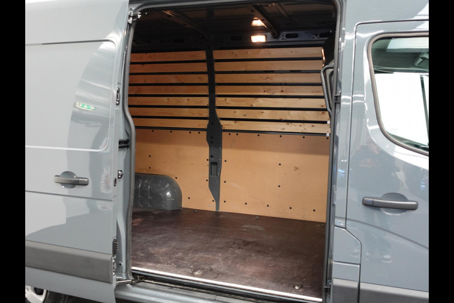 Renault Master 150PK L2H2 Energy Work Edition Automaat Airco Cruise Control Camera Navi Parkeersensoren  Trekhaak