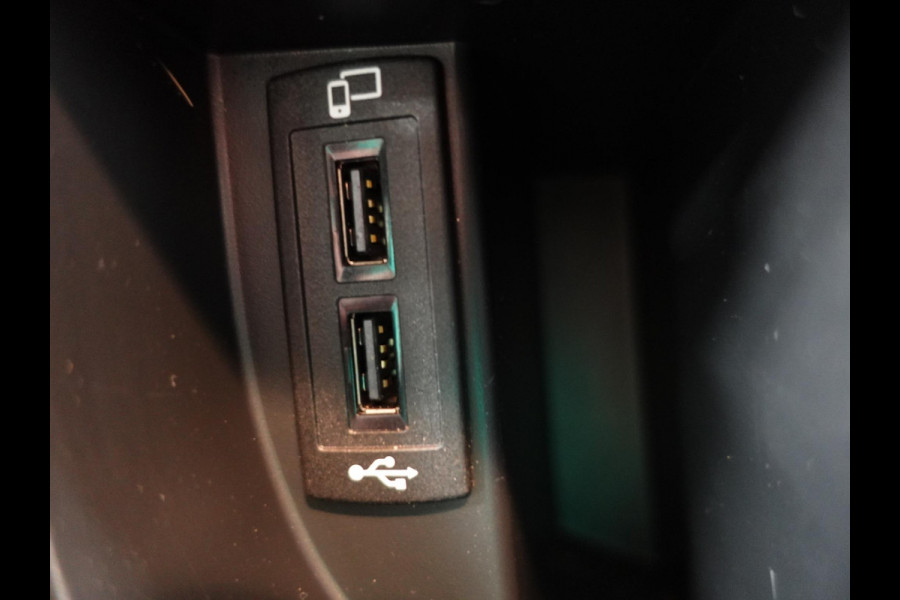 Mercedes-Benz Vito 114 CDI Lang Automaat Airco Bluetooth Camera Trekhaak Navigatie Cruise Control Carplay