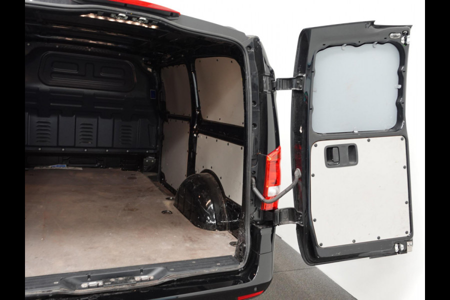 Mercedes-Benz Vito 114 CDI Lang Automaat Airco Bluetooth Camera Trekhaak Navigatie Cruise Control Carplay