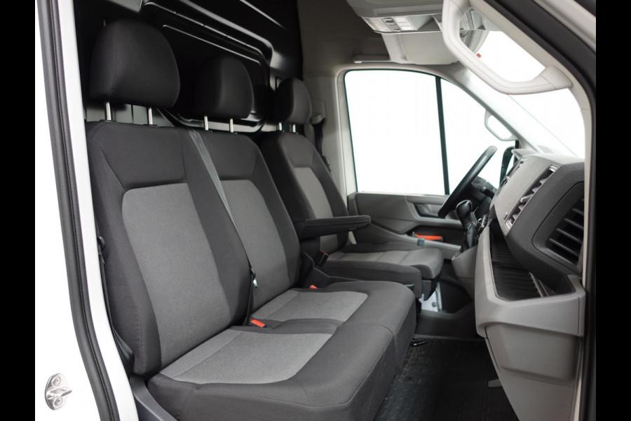Volkswagen Crafter 30 2.0 TDI L3H3 177PK Highline Automaat Airco App-connect ACC Camera Trekhaak