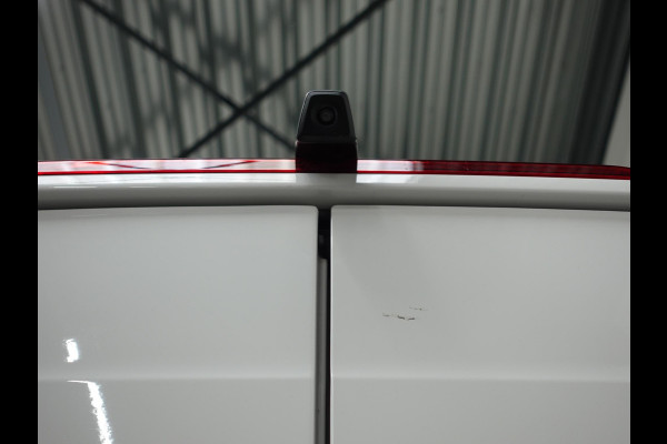 Volkswagen Crafter 30 2.0 TDI L3H3 177PK Highline Automaat Airco App-connect ACC Camera Trekhaak