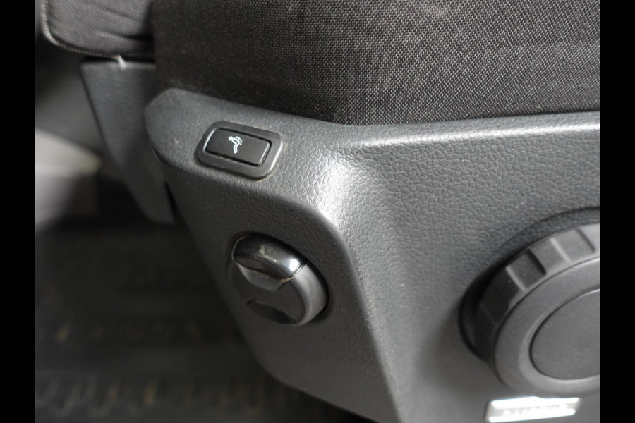 Volkswagen Crafter 30 2.0 TDI L3H3 177PK Highline Automaat Airco App-connect ACC Camera Trekhaak