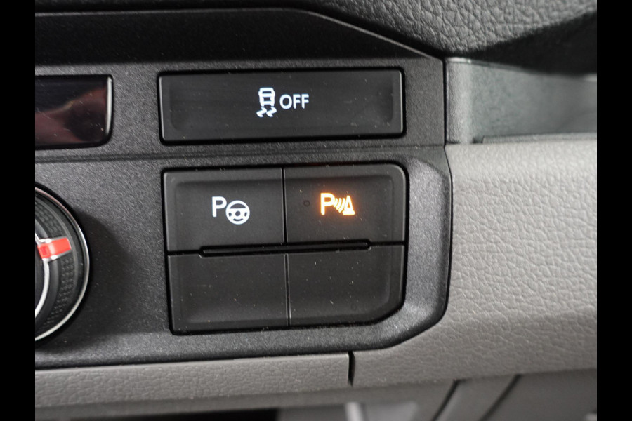 Volkswagen Crafter 30 2.0 TDI L3H3 177PK Highline Automaat Airco App-connect ACC Camera Trekhaak