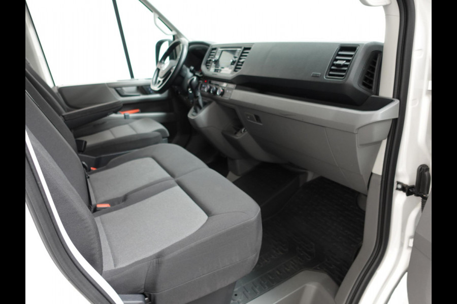Volkswagen Crafter 30 2.0 TDI L3H3 177PK Highline Automaat Airco App-connect ACC Camera Trekhaak