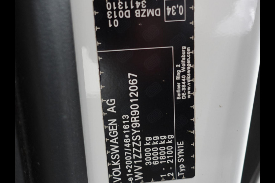 Volkswagen Crafter 30 2.0 TDI L3H3 177PK Highline Automaat Airco App-connect ACC Camera Trekhaak