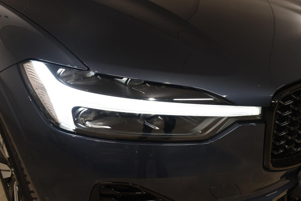 Volvo XC60 T6 350PK Plug-in hybrid AWD Plus Dark / Adaptive Cruise control / Stoelverwarming v+a / Stuurverwarming / Elektr. achterklep  / 360 Camera / Schuifdak / Trekhaak