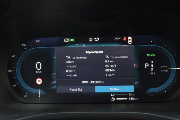 Volvo XC60 T6 350PK Plug-in hybrid AWD Plus Dark / Adaptive Cruise control / Stoelverwarming v+a / Stuurverwarming / Elektr. achterklep  / 360 Camera / Schuifdak / Trekhaak