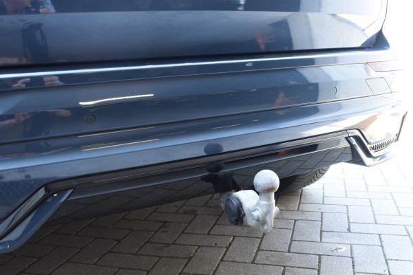 Volvo XC60 T6 350PK Plug-in hybrid AWD Plus Dark / Adaptive Cruise control / Stoelverwarming v+a / Stuurverwarming / Elektr. achterklep  / 360 Camera / Schuifdak / Trekhaak