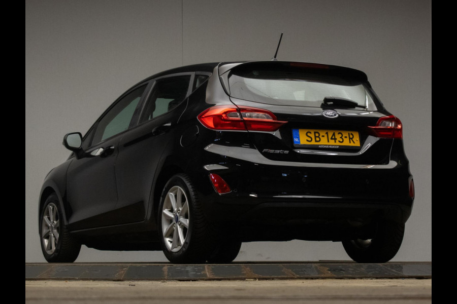 Ford Fiesta 1.1 Sport (APPLE CARPLAY,NAVI,LED,PDC,ELECTRISCHE PAKKET,BLACK,BLUETHOOT,SPORTSTOELEN,GETINT,NETTESTAAT)