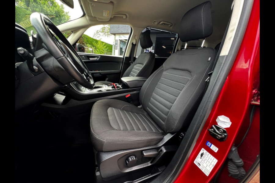 Ford Galaxy 2.0 Turbo Titanium zeer luxe uitvoering
