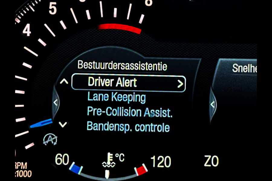 Ford Galaxy 2.0 Turbo Titanium zeer luxe uitvoering