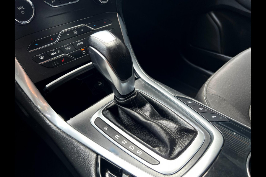 Ford Galaxy 2.0 Turbo Titanium zeer luxe uitvoering