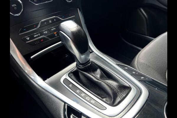 Ford Galaxy 2.0 Turbo Titanium zeer luxe uitvoering