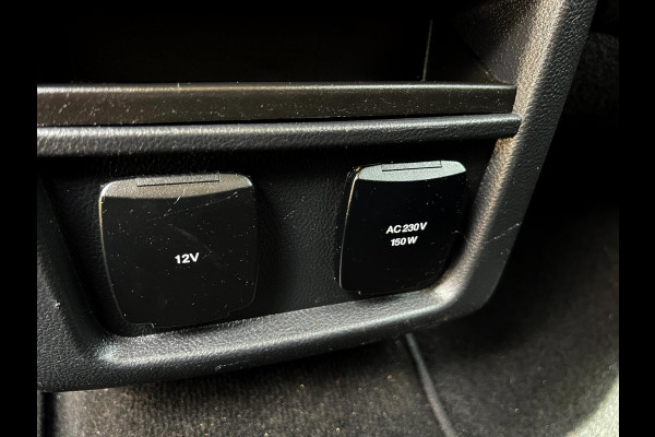 Ford Galaxy 2.0 Turbo Titanium zeer luxe uitvoering