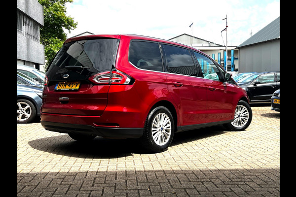 Ford Galaxy 2.0 Turbo Titanium zeer luxe uitvoering