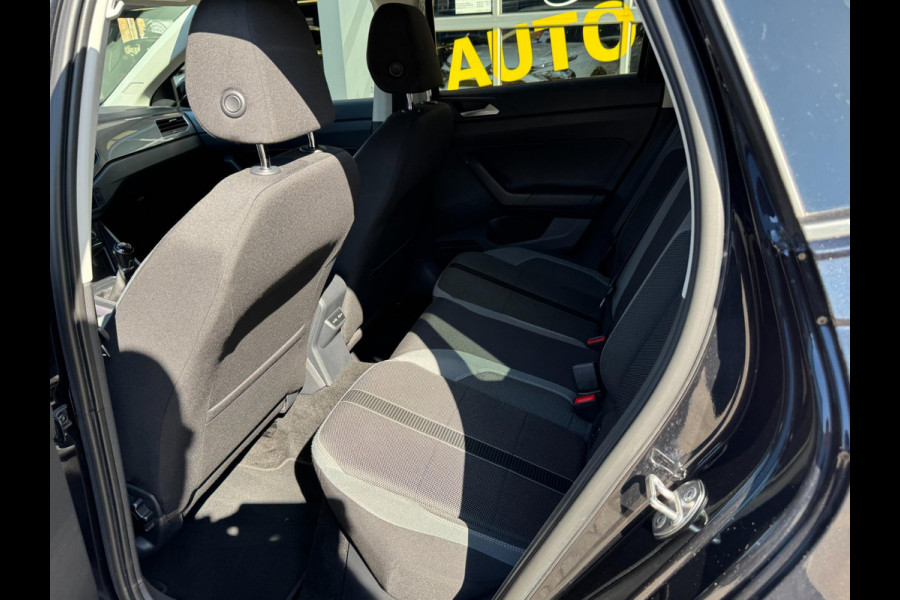 Volkswagen Polo 1.0 TSI Highline - Navigatie I Airco i Sport velgen I PDC I