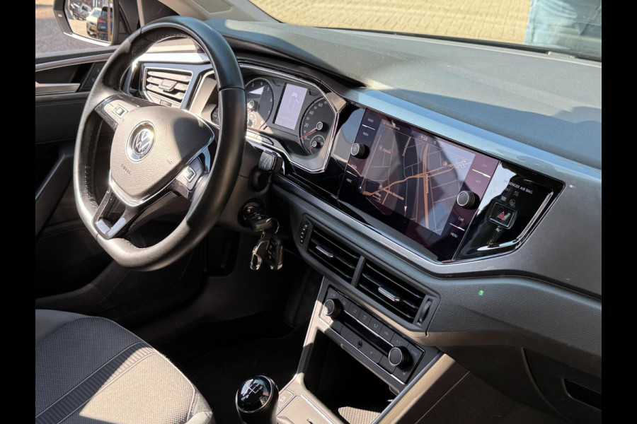 Volkswagen Polo 1.0 TSI Highline - Navigatie I Airco i Sport velgen I PDC I