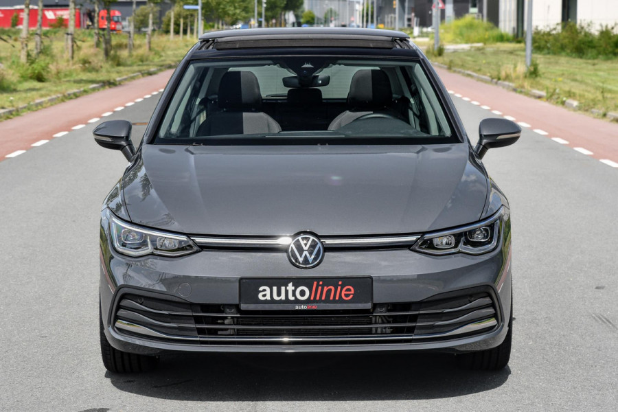 Volkswagen Golf 1.4 eHybrid Style. Pano, Memory, Massage, Camera, Trekhaak, Stuurvw, ACC, Sfeer, CarPlay!
