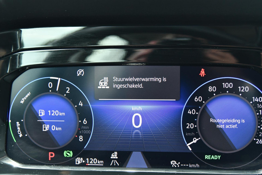 Volkswagen Golf 1.4 eHybrid Style. Pano, Memory, Massage, Camera, Trekhaak, Stuurvw, ACC, Sfeer, CarPlay!