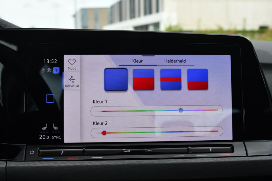 Volkswagen Golf 1.4 eHybrid Style. Pano, Memory, Massage, Camera, Trekhaak, Stuurvw, ACC, Sfeer, CarPlay!