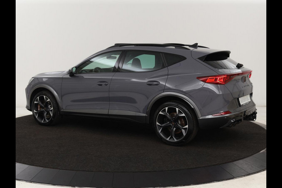 CUPRA Formentor 2.0 TSI VZ | 310pk | Panoramadak | Leder | Trekhaak | Stoel & stuurverwarming | Carplay | Adaptive cruise | Camera | Keyless | Full LED | Sportstoelen