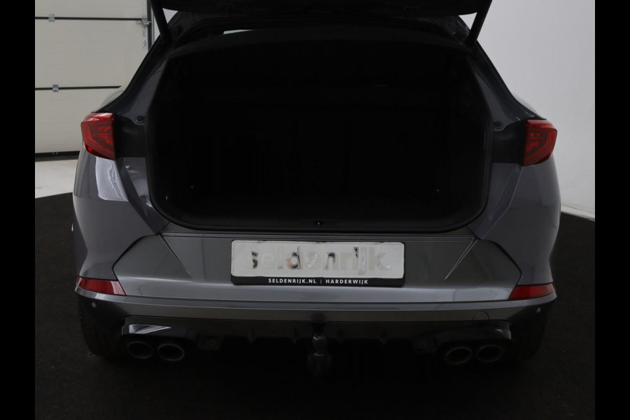 CUPRA Formentor 2.0 TSI VZ | 310pk | Panoramadak | Leder | Trekhaak | Stoel & stuurverwarming | Carplay | Adaptive cruise | Camera | Keyless | Full LED | Sportstoelen
