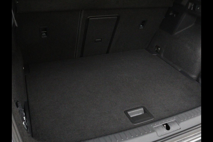 CUPRA Formentor 2.0 TSI VZ | 310pk | Panoramadak | Leder | Trekhaak | Stoel & stuurverwarming | Carplay | Adaptive cruise | Camera | Keyless | Full LED | Sportstoelen