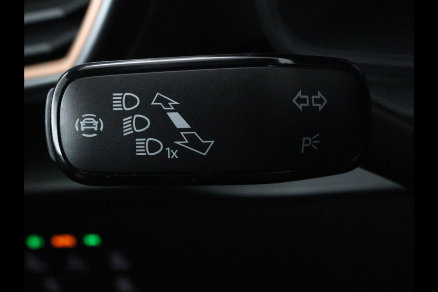 CUPRA Formentor 2.0 TSI VZ | 310pk | Panoramadak | Leder | Trekhaak | Stoel & stuurverwarming | Carplay | Adaptive cruise | Camera | Keyless | Full LED | Sportstoelen