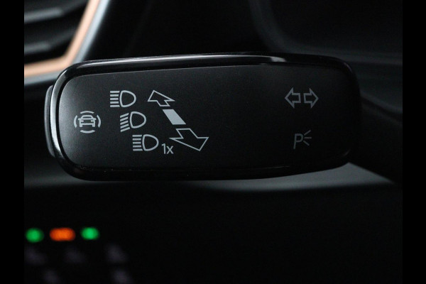 CUPRA Formentor 2.0 TSI VZ | 310pk | Panoramadak | Leder | Trekhaak | Stoel & stuurverwarming | Carplay | Adaptive cruise | Camera | Keyless | Full LED | Sportstoelen