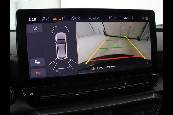 CUPRA Formentor 2.0 TSI VZ | 310pk | Panoramadak | Leder | Trekhaak | Stoel & stuurverwarming | Carplay | Adaptive cruise | Camera | Keyless | Full LED | Sportstoelen