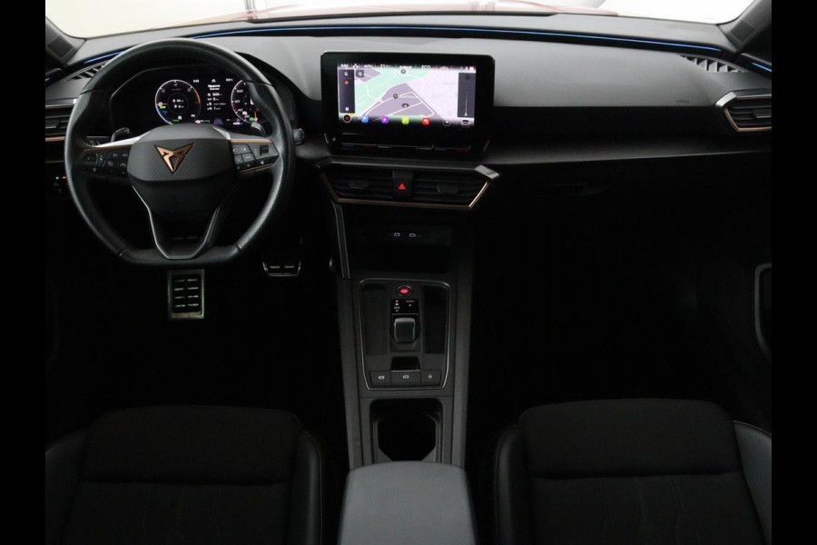 CUPRA Leon 1.4 e-Hybrid | Stoel & stuurverwarming | Carplay | Camera | Adaptive cruise | Sfeerverlichting | Navigatie | Park Assist | Keyless | Full LED | PHEV