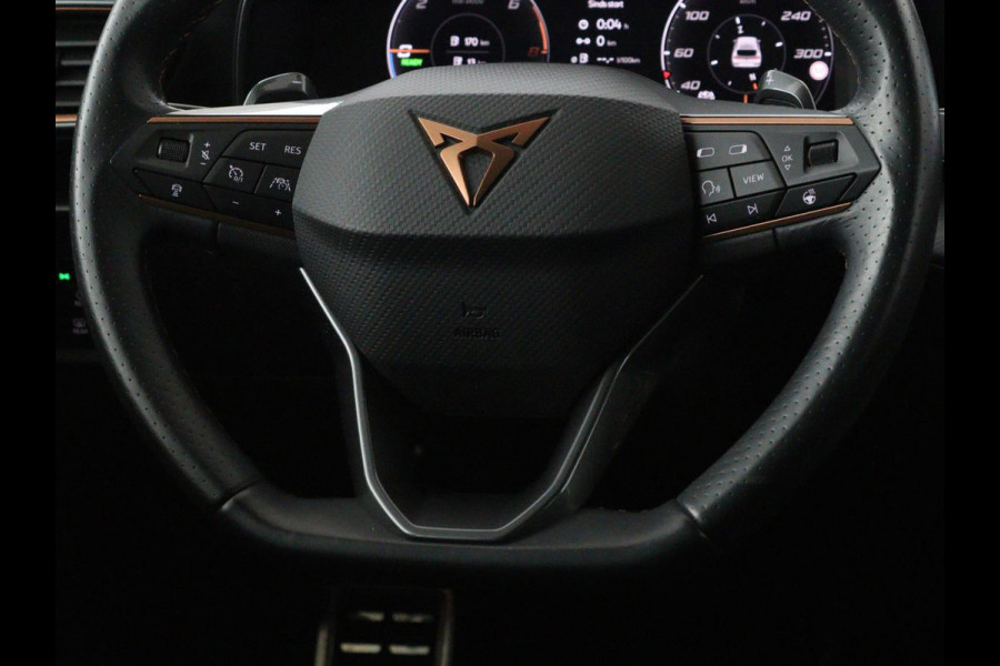 CUPRA Leon 1.4 e-Hybrid | Stoel & stuurverwarming | Carplay | Camera | Adaptive cruise | Sfeerverlichting | Navigatie | Park Assist | Keyless | Full LED | PHEV