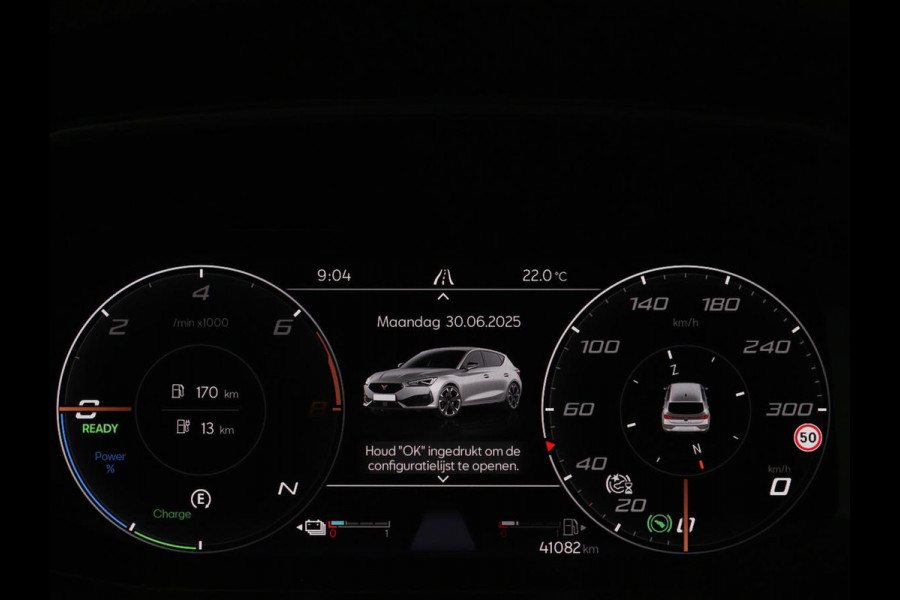 CUPRA Leon 1.4 e-Hybrid | Stoel & stuurverwarming | Carplay | Camera | Adaptive cruise | Sfeerverlichting | Navigatie | Park Assist | Keyless | Full LED | PHEV