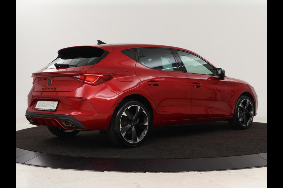 CUPRA Leon 1.4 e-Hybrid | Stoel & stuurverwarming | Carplay | Camera | Adaptive cruise | Sfeerverlichting | Navigatie | Park Assist | Keyless | Full LED | PHEV