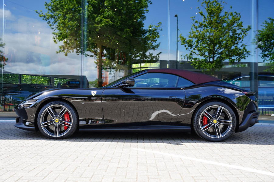 Ferrari Roma Spider 3.9 V8 2025-07
