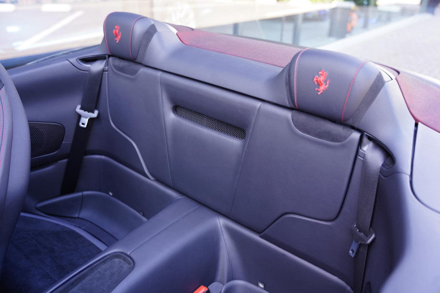 Ferrari Roma Spider 3.9 V8 2025-07
