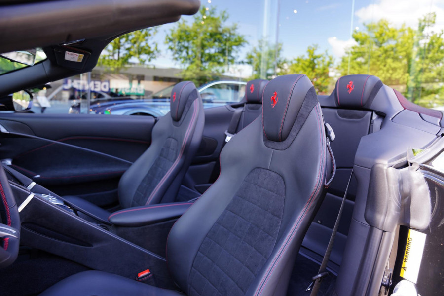Ferrari Roma Spider 3.9 V8 2025-07