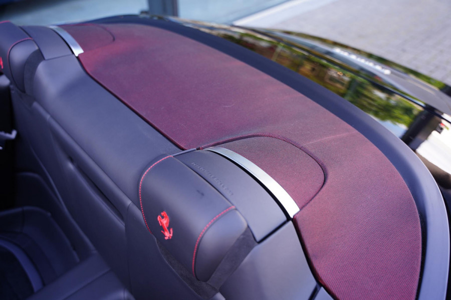 Ferrari Roma Spider 3.9 V8 2025-07