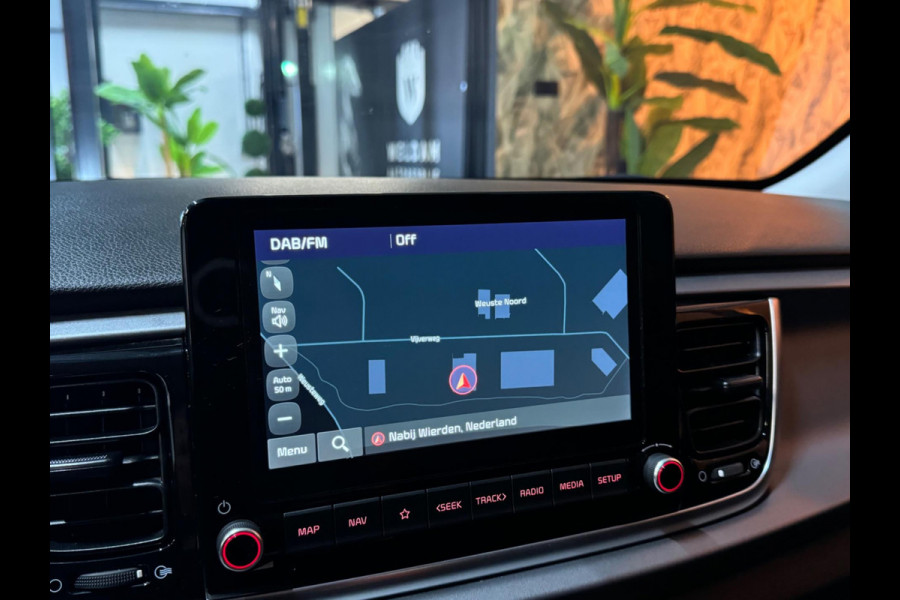 Kia Rio 1.0 T-GDi MHEV DynamicPlusLine 7JR Fabrieksgarantie Camera CarPlay StuurVW StoelVW Lane Blindspot ACC Clima Navi Rijklaar