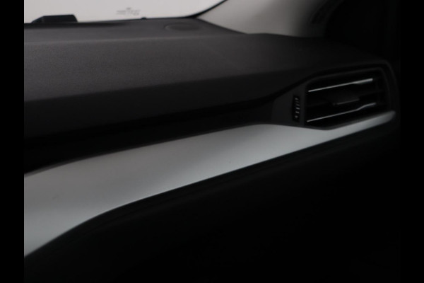 Ford Focus 1.0 EcoBoost Hybrid Trend Edition Business | Camera | Carplay | Full LED | Navigatie | Sportstoelen | Airco | Cruise control | Parkeerhulp | Bluetooth