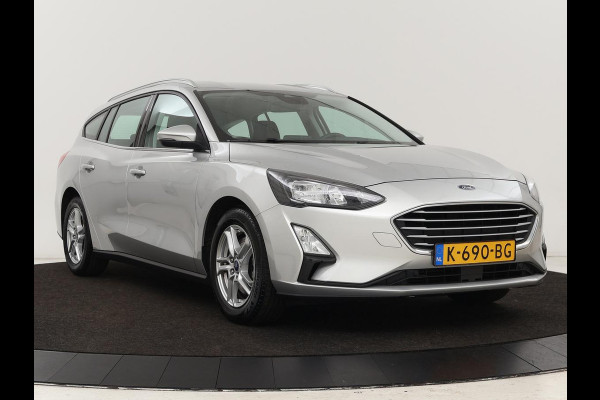 Ford Focus 1.0 EcoBoost Hybrid Trend Edition Business | Camera | Carplay | Full LED | Navigatie | Sportstoelen | Airco | Cruise control | Parkeerhulp | Bluetooth