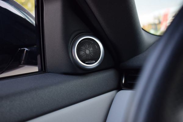 Land Rover Range Rover Evoque 1.5 P300e AWD R-Dynamic SE | 309 PK | Meridian | Leer | Memory | CarPlay