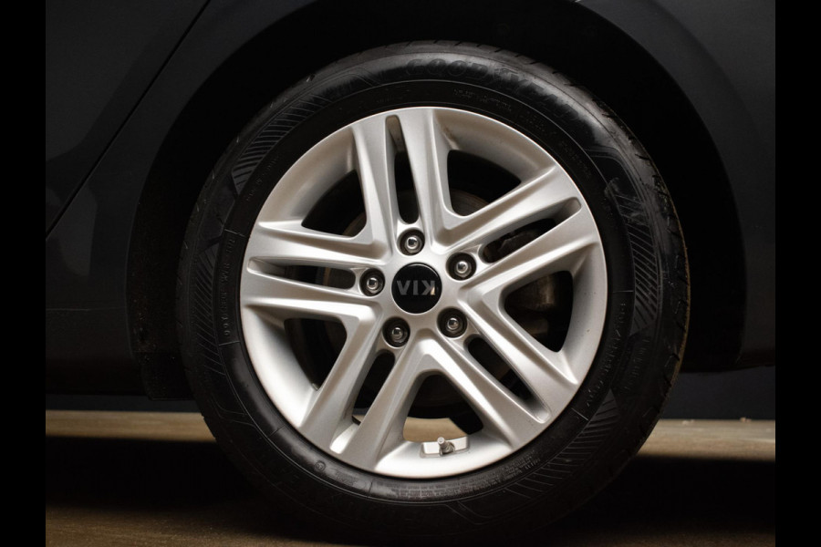 Kia Ceed Sportswagon 1.4 T-GDi DynamicLine Sport (APPLECARPLAY,NAVI,CAMERA,PDC,CLIMATE,CRUISE,LED,SPORTSTOELEN,LM VELGEN)