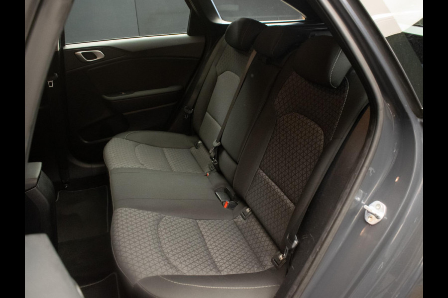 Kia Ceed Sportswagon 1.4 T-GDi DynamicLine Sport (APPLECARPLAY,NAVI,CAMERA,PDC,CLIMATE,CRUISE,LED,SPORTSTOELEN,LM VELGEN)