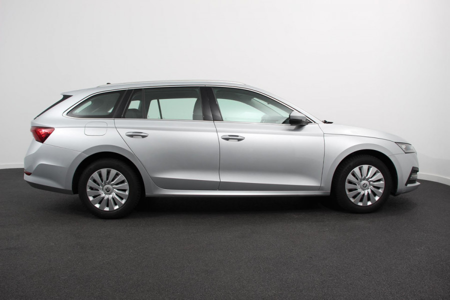 Škoda Octavia Combi 1.0 e-TSI 110pk MHEV DSG Style | Navigatie | Apple Carplay/Android Auto | Parkeersensor achter | Camera | Adaptive Cruise Control | Stoelverwarming | Ledverlichting | Climate Control