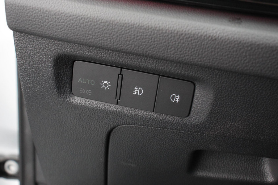 Škoda Octavia Combi 1.0 e-TSI 110pk MHEV DSG Style | Navigatie | Apple Carplay/Android Auto | Parkeersensor achter | Camera | Adaptive Cruise Control | Stoelverwarming | Ledverlichting | Climate Control