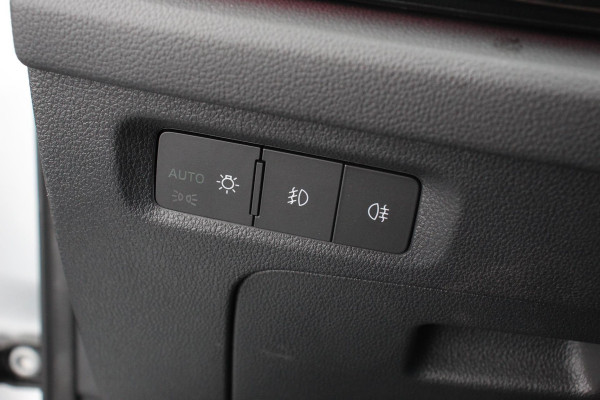 Škoda Octavia Combi 1.0 e-TSI 110pk MHEV DSG Style | Navigatie | Apple Carplay/Android Auto | Parkeersensor achter | Camera | Adaptive Cruise Control | Stoelverwarming | Ledverlichting | Climate Control