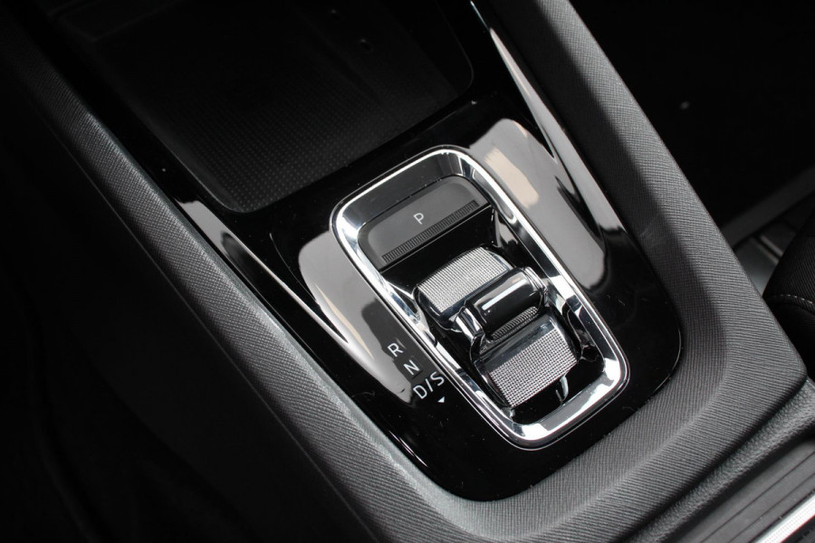 Škoda Octavia Combi 1.0 e-TSI 110pk MHEV DSG Style | Navigatie | Apple Carplay/Android Auto | Parkeersensor achter | Camera | Adaptive Cruise Control | Stoelverwarming | Ledverlichting | Climate Control