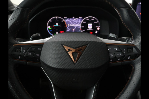 CUPRA Leon 1.4 e-Hybrid | Carplay | Camera | Stoel & Stuurverwarming | Adaptive Cruise | Full LED | Navigatie | DAB+ | LMV 18 inch