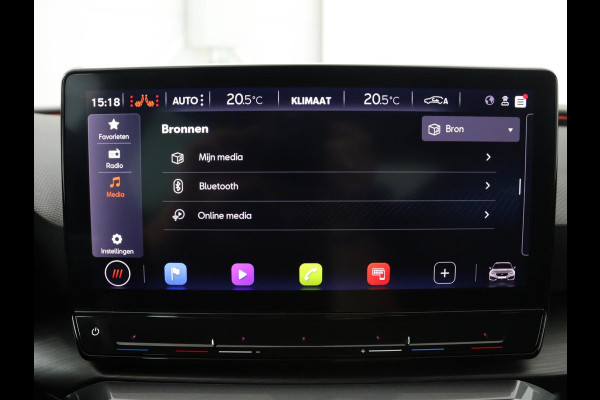 CUPRA Leon 1.4 e-Hybrid | Carplay | Camera | Stoel & Stuurverwarming | Adaptive Cruise | Full LED | Navigatie | DAB+ | LMV 18 inch